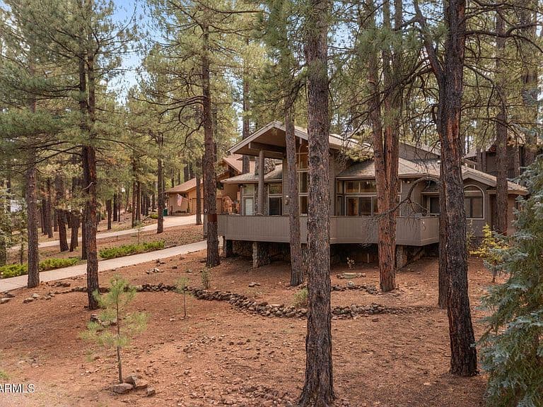 5779 Griffiths Spring photo 3