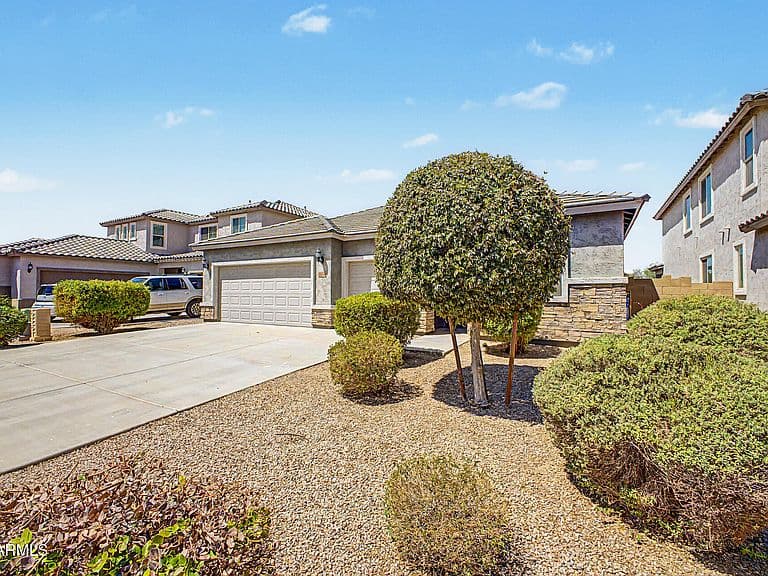 36060 N VIDLAK Drive photo 3