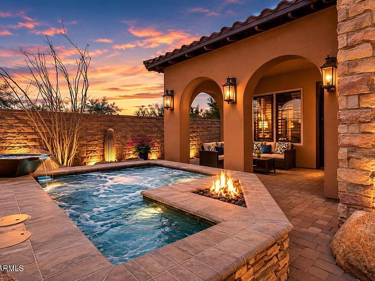 12129 W DESERT MIRAGE Drive photo 3