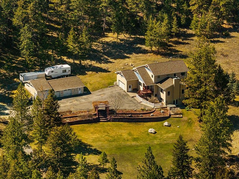 1059 Highway 282 photo 4