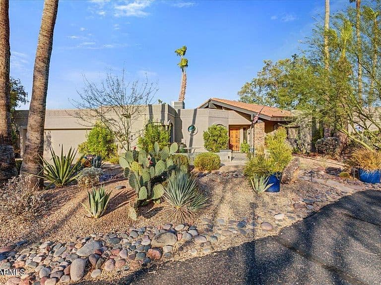 26009 N AGAVE Road photo 4
