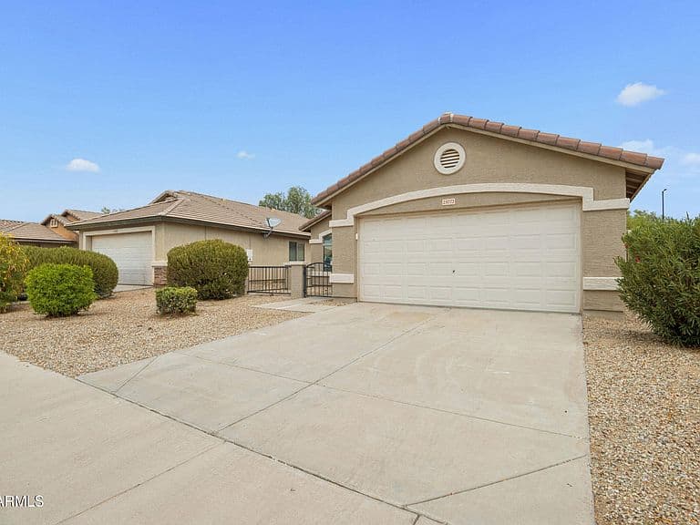 25772 W KENDALL Street photo 3