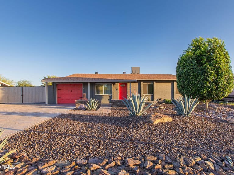 9813 E ADOBE Road photo 5