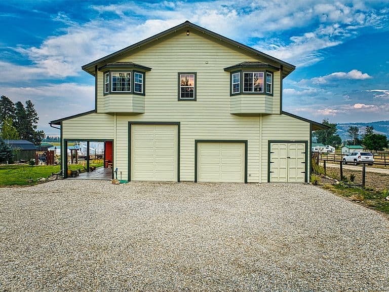 344 Justin Dr photo 1