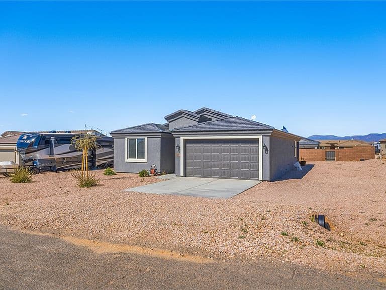7391 E Winchester Drive photo 3