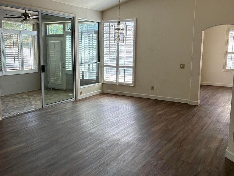 26017 S HOLLYGREEN Drive photo 3