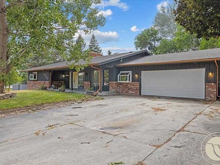 2902 Ramada Dr photo 2
