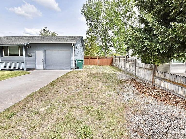 521 S Maurine Dr photo 4