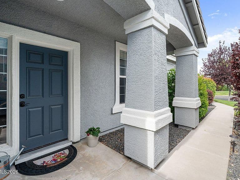 1704 Burwood Cir photo 2