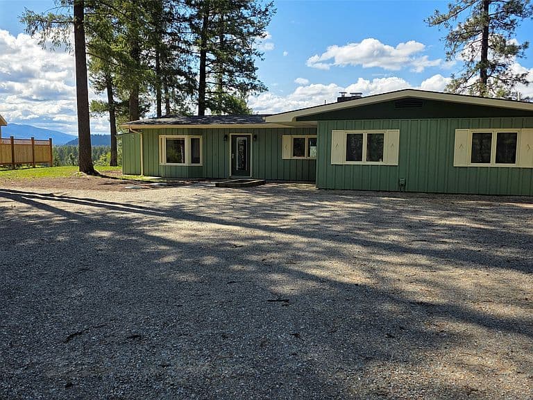 1497 Kootenai River Rd photo 4
