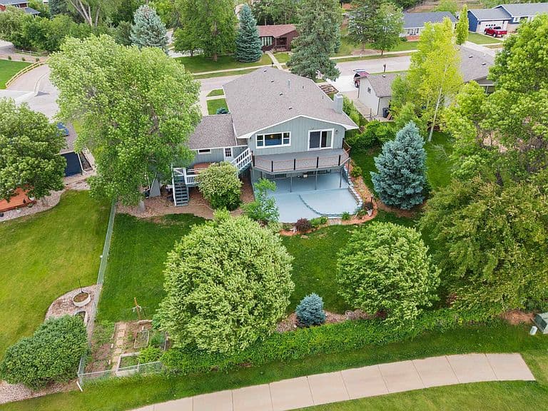 3033 Flint Dr photo 3