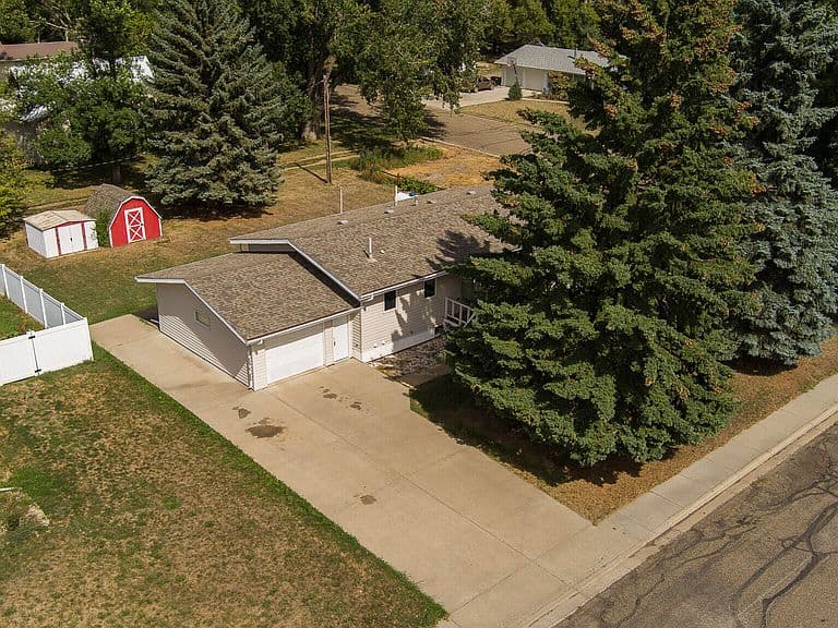 222 E Main St photo 2