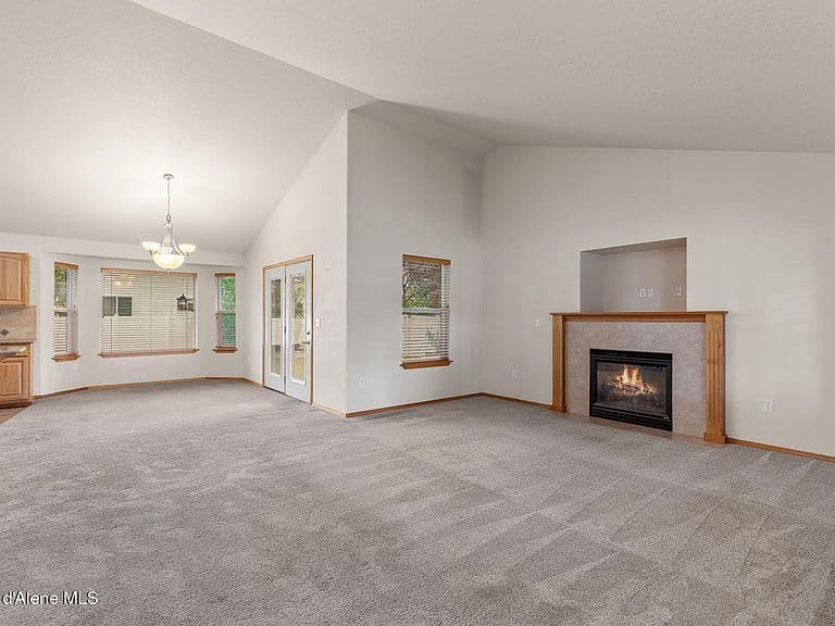 1229 W Bentwood Loop photo 2