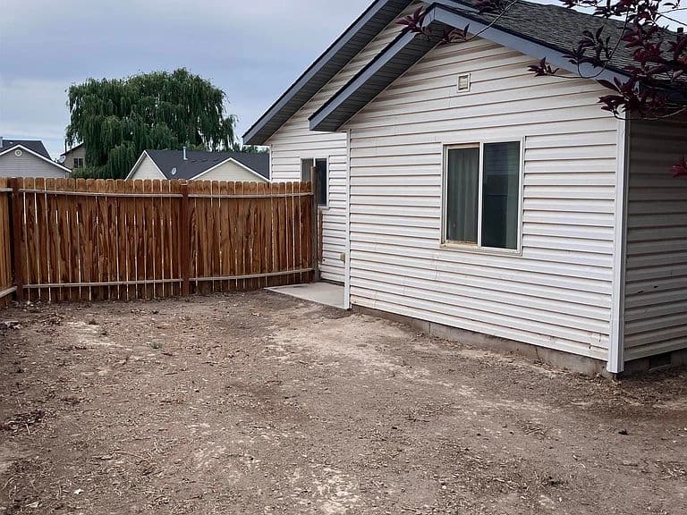 659 Cobra Ct photo 3