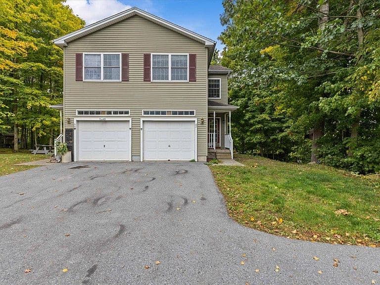 42 Aurora Lane photo 2