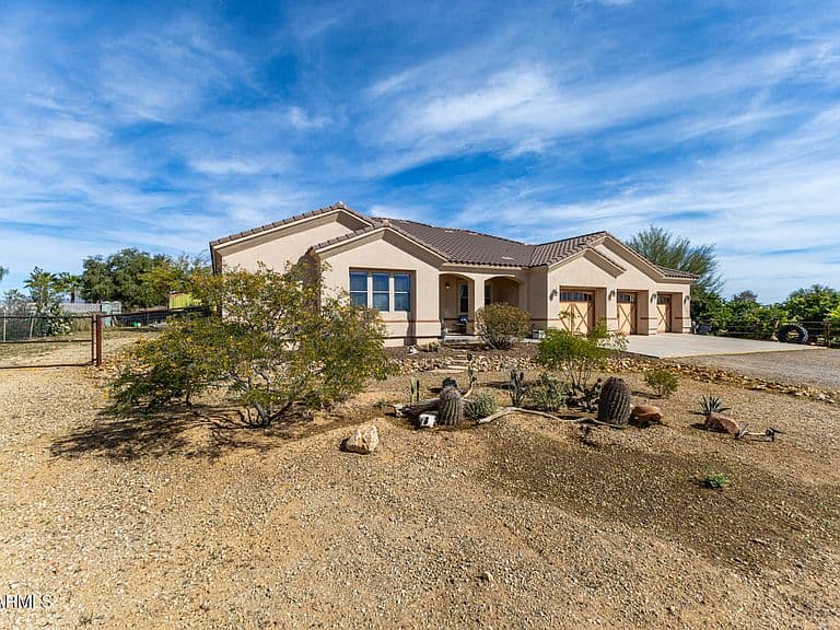21404 W CARAVAGGIO Lane photo 5