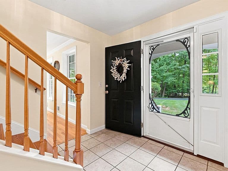 3 Fox Meadow Drive photo 5