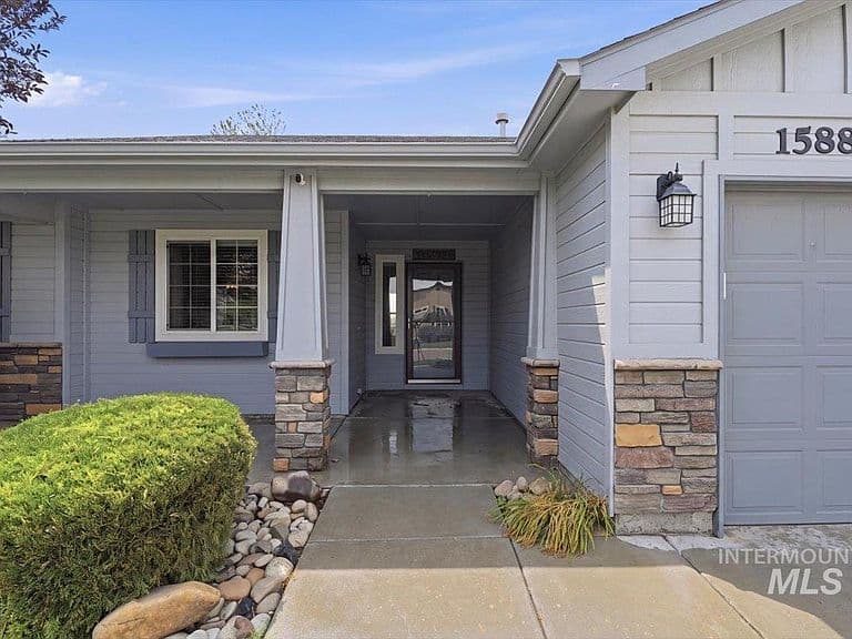 15885 Granite Peak Ave photo 5