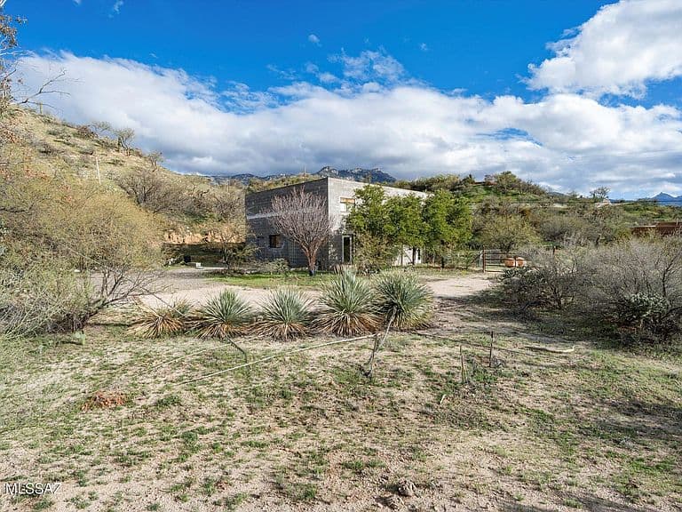 40121 S Santa Fe Trl photo 3