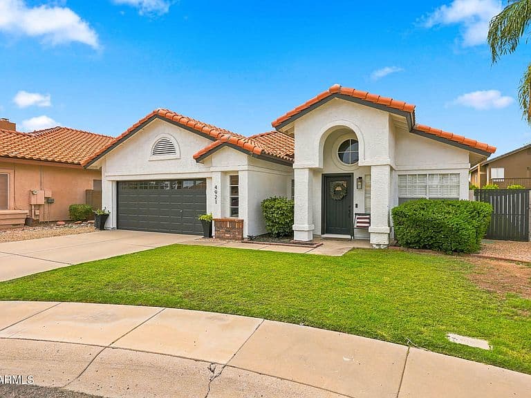 4921 E LE MARCHE Avenue photo 1