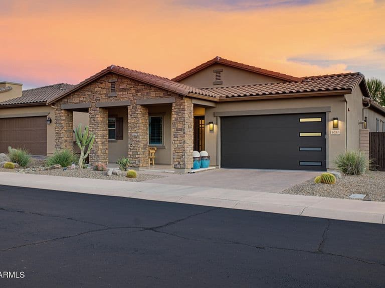 6037 E HASSAYAMPA Circle photo 2