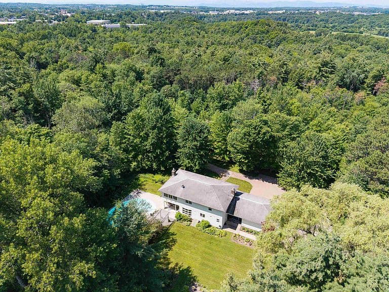 49 Shady Lane photo 1