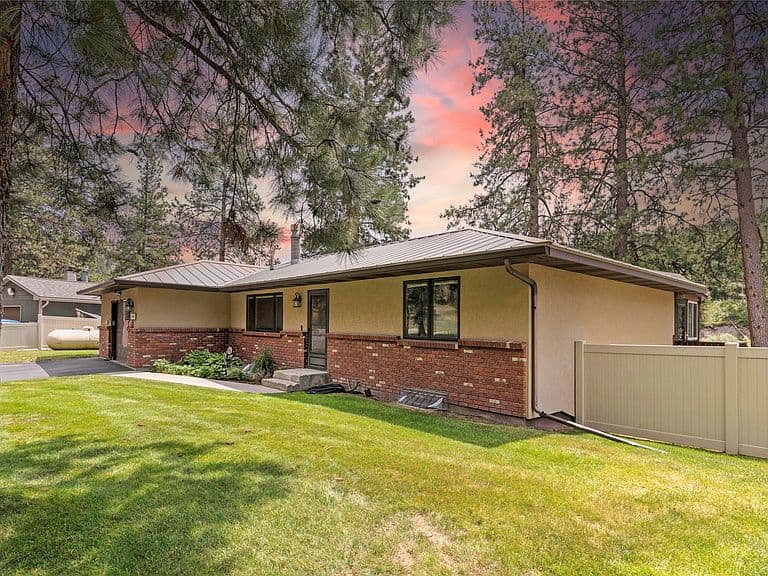 4580 Whitewater photo 5