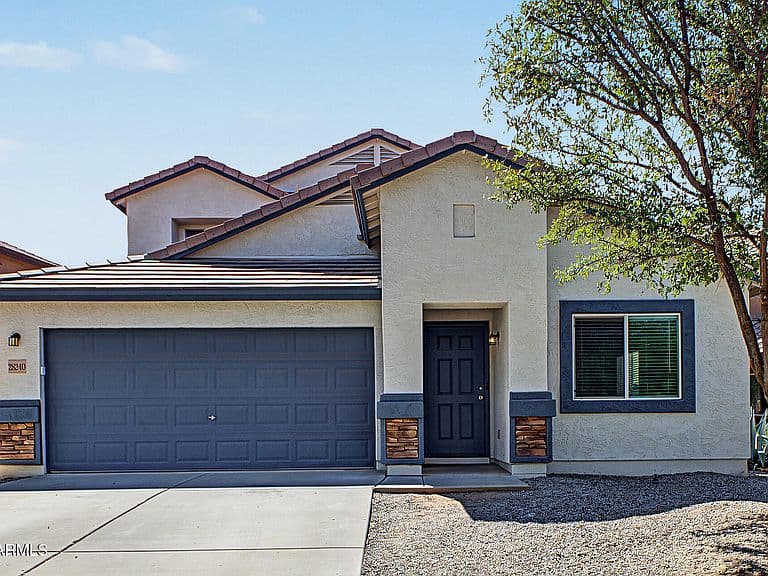 28240 N QUARTZ Way photo 1