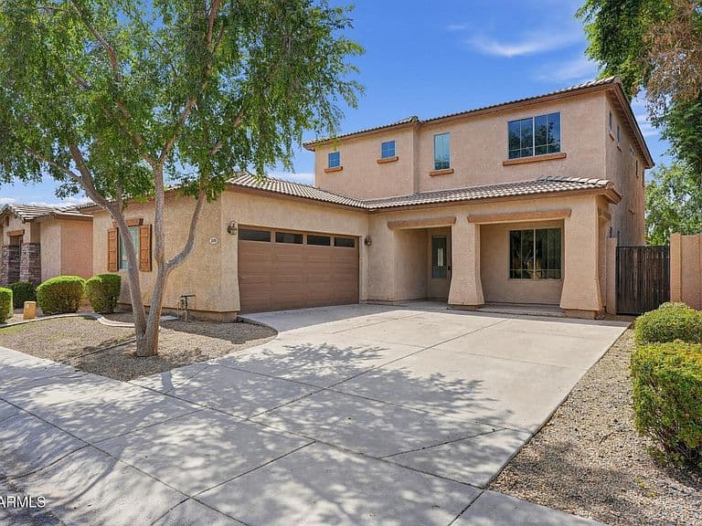 1080 S MAVERICK Street photo 2