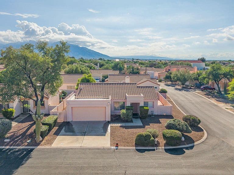 9820 N Moon Canyon Pl photo 4