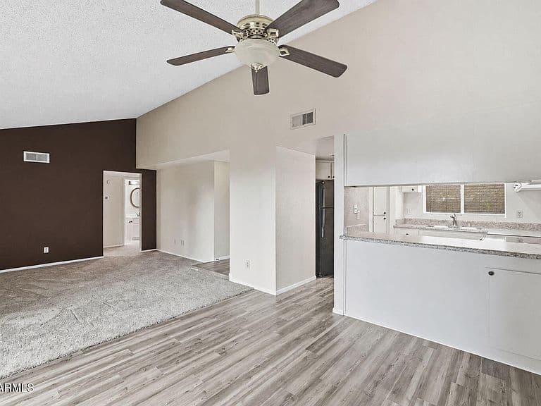 904 S MELODY Lane photo 2