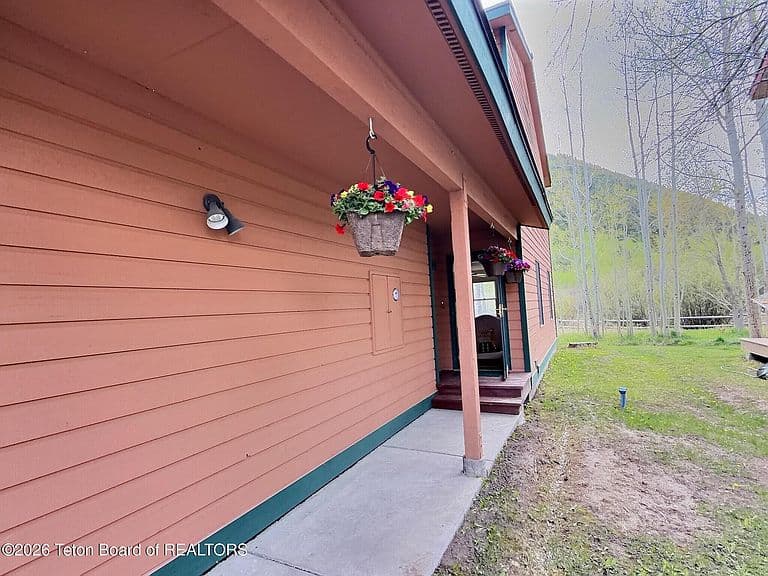 1070 Elk Run Ln APT 10 photo 2