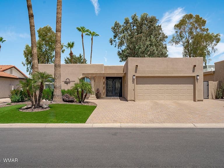 9736 E Watford Way photo 1