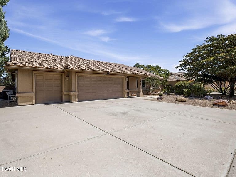 7468 N Pinnacle Pass Dr photo 2