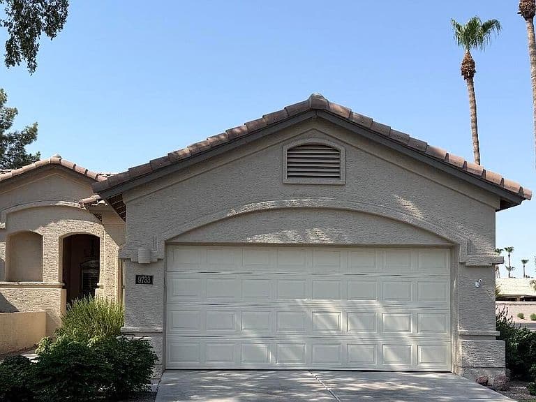 9733 E HOLIDAY Way photo 1