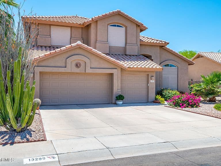 13299 W HOLLY Street photo 1