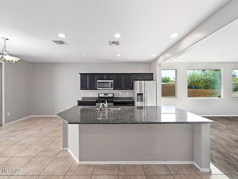 6623 E Via Jardin Verde photo 1