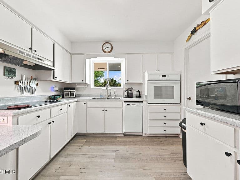 5847 E DUNCAN Street photo 4