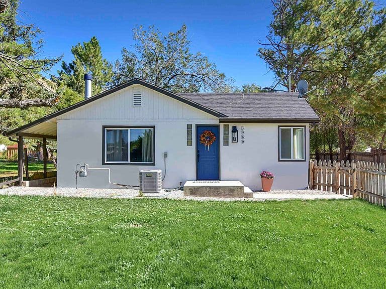 3960 Nora St photo 1