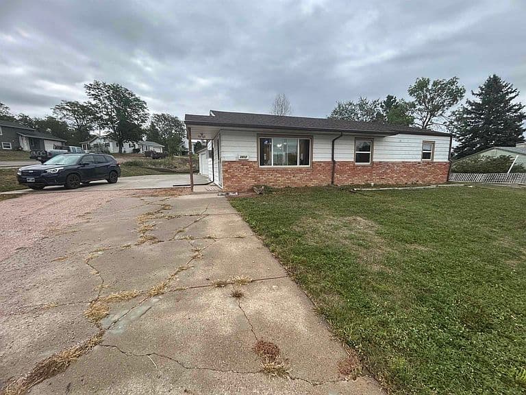 2812 Oak Ave photo 2