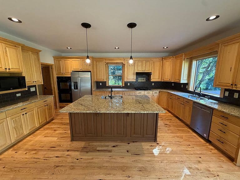 4065 Sandy Creek Ln photo 3