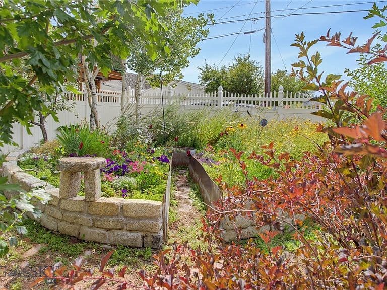 518 W Granite St photo 5