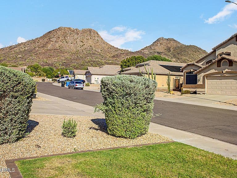 6422 W LARIAT Lane photo 4