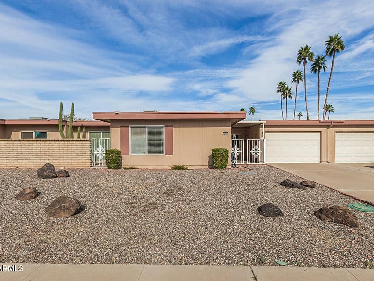 9806 W LANCASTER Drive photo 1
