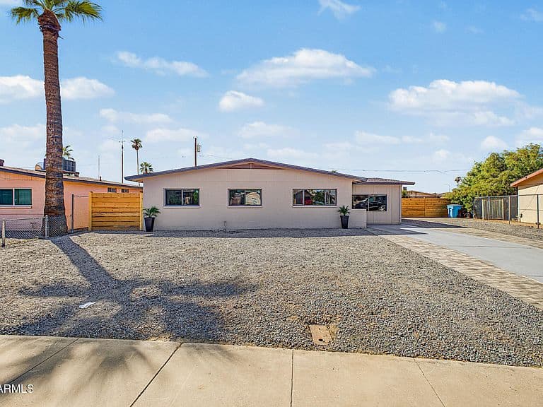 3230 W CORTEZ Avenue photo 2