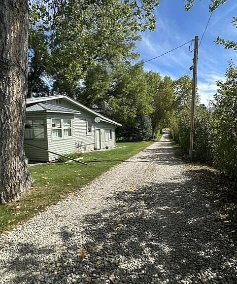 11 Spring Creek Ln photo 3