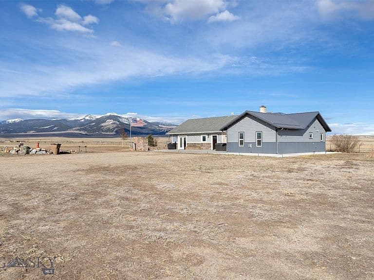 110 Mountain View Ln photo 1