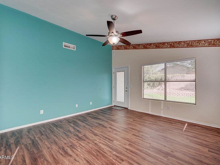 9504 E POSADA Avenue photo 5