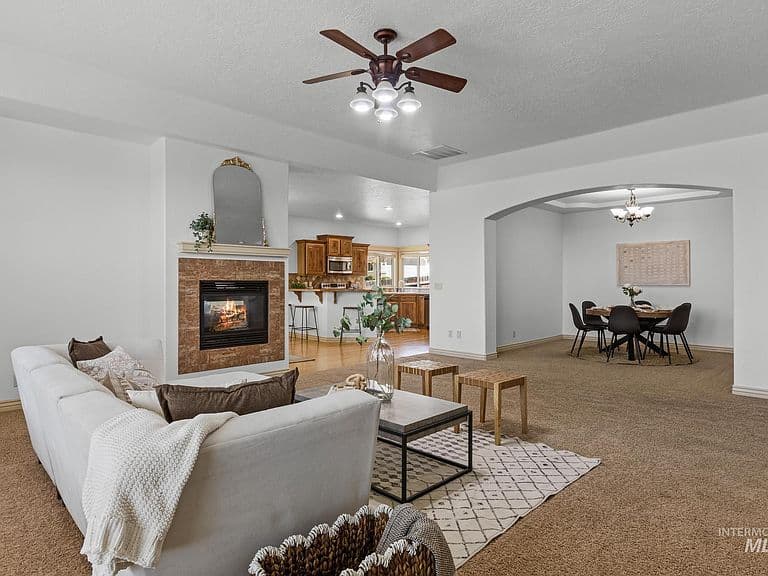 7898 S Rafael Way photo 4