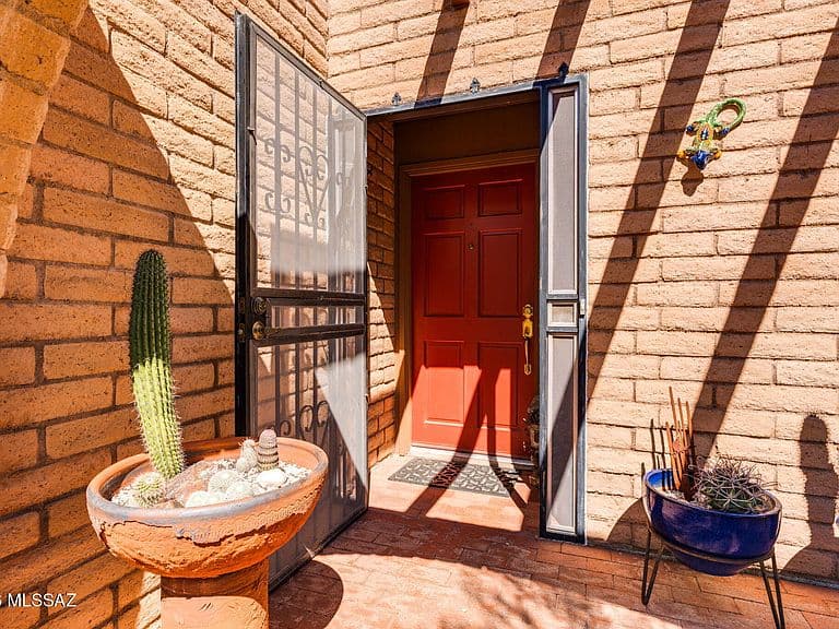 8451 E Tourmaline Dr photo 5